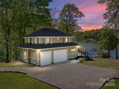 1395 Roundstone Rd, Sherrills Ford, NC, 28673