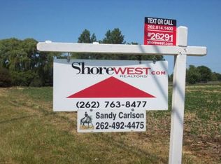 7501 Foley Rd, Racine, WI 53402