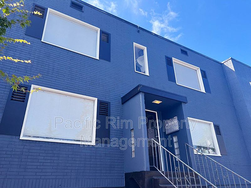 1st image of 1006 S 9th St Unit A