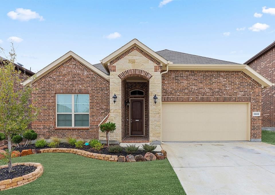 1st image of 3008 Bella Lago Dr