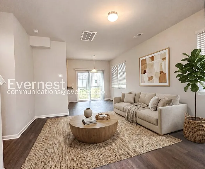 218 Lee St — Photo 4