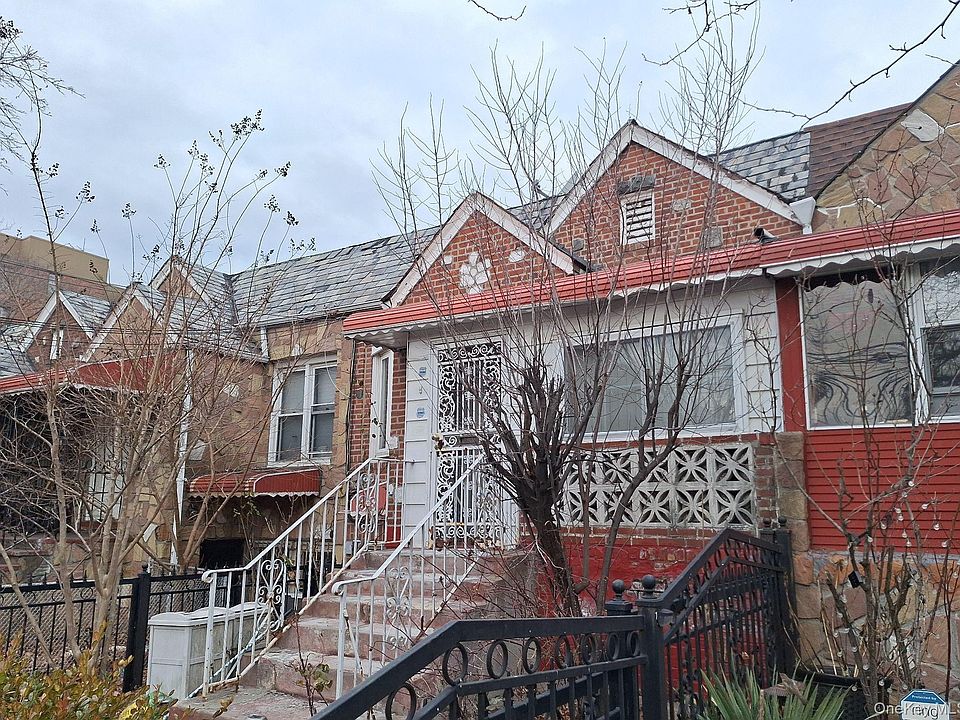 2nd image of 625 Lenox Road