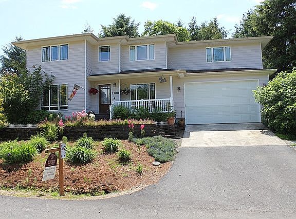 Beautiful 2-Story