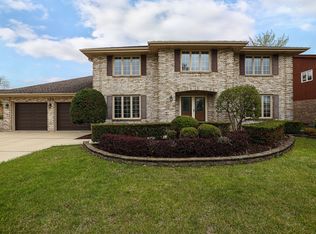125 Somerset Rd, Willowbrook, IL 60527