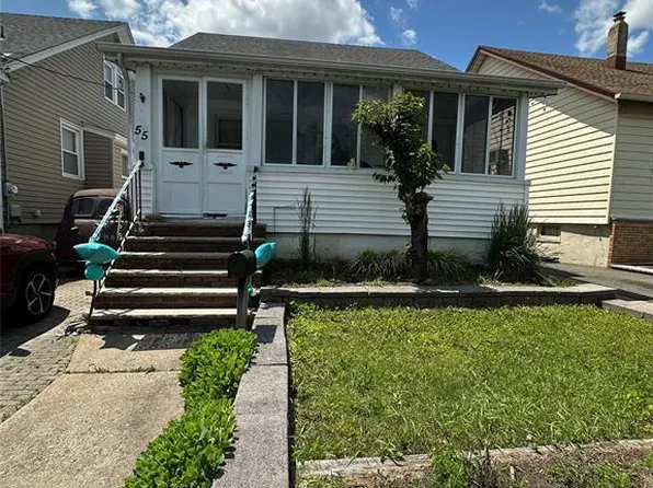 55 Center St, Belleville, NJ 07109