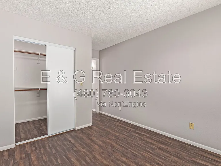 8651 N 107th Dr — Photo 26