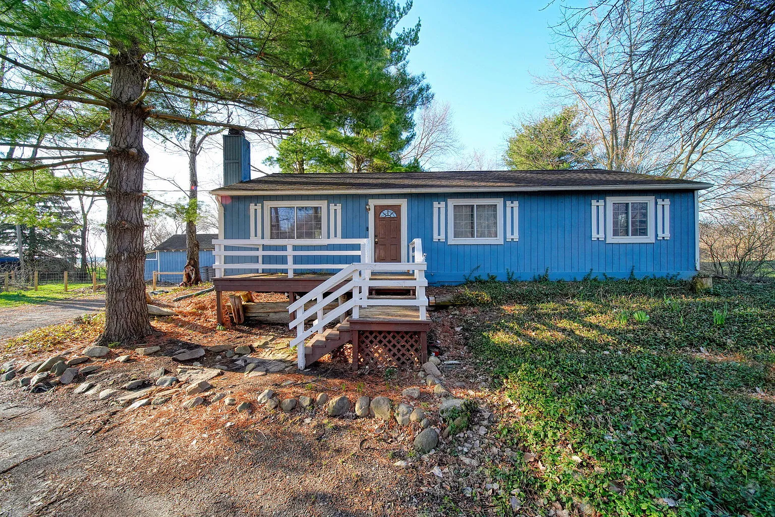 6112 Bemis Rd photo 1