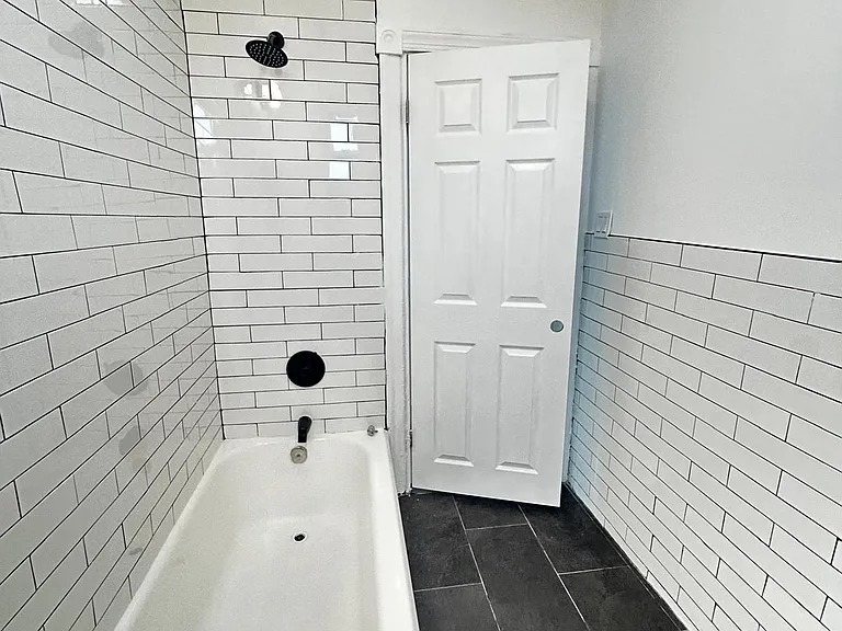 1111 W Lehigh Ave #5 — Photo 3