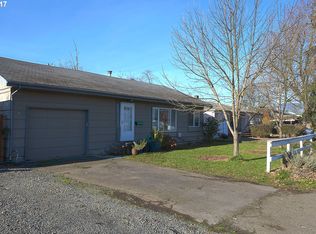 462 32nd St, Springfield, OR 97478