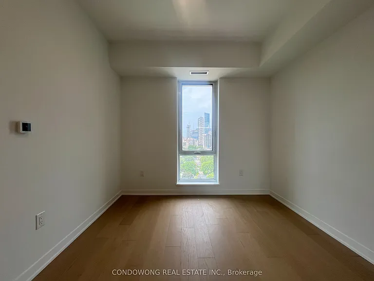 10 Oak St #1504 — Photo 4