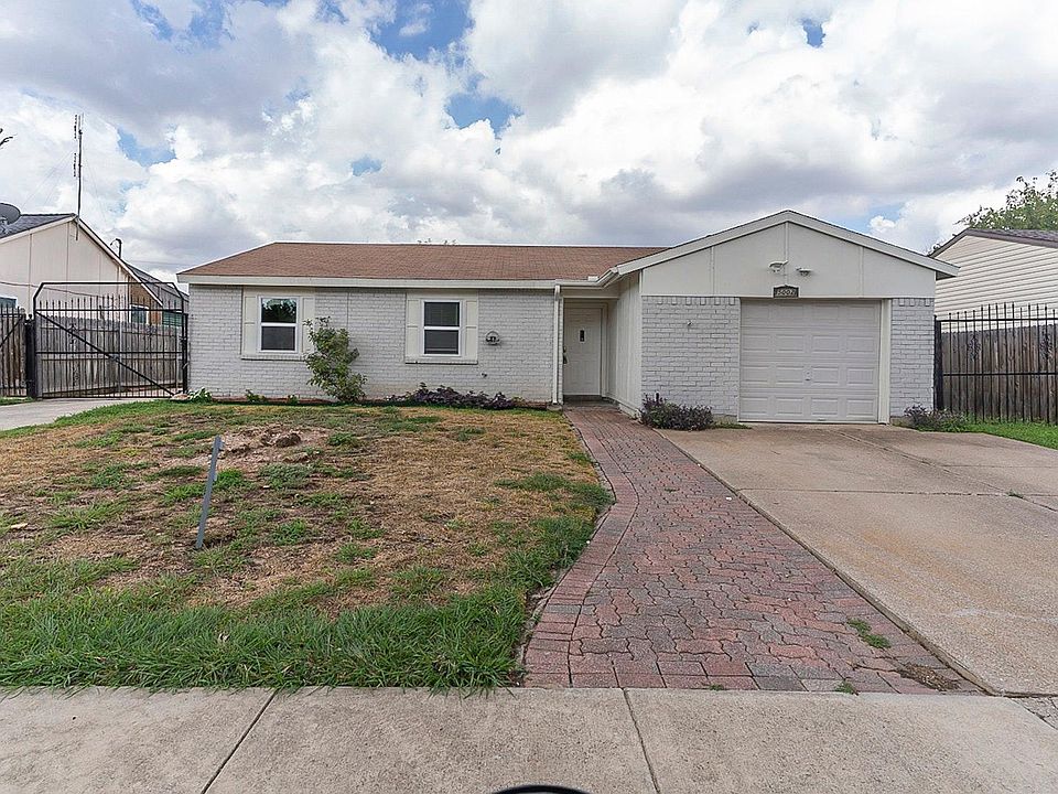 1st image of 5003 Sandalwood Ln