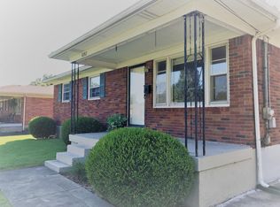 8202 Bost Ln, Louisville, KY