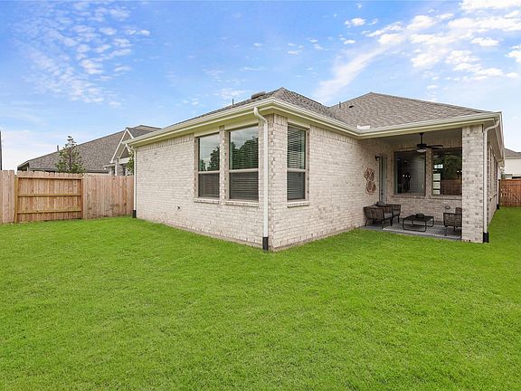 4th image of 1147 Village Falls Dr