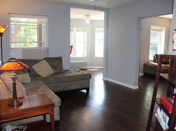 2nd image of 4854 N Oakley Ave #1