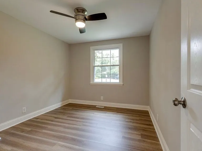 5020 Suter Ct — Photo 18