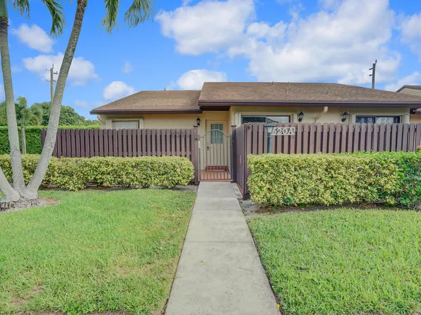 620 Sea Pine Way #A, Greenacres, FL 33415