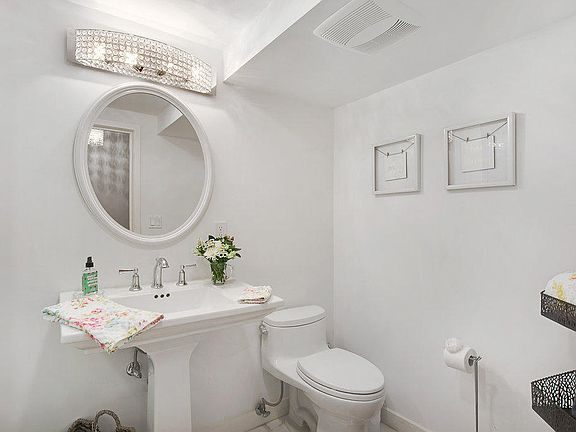 4th image of 235 Sunrise Ave #1108