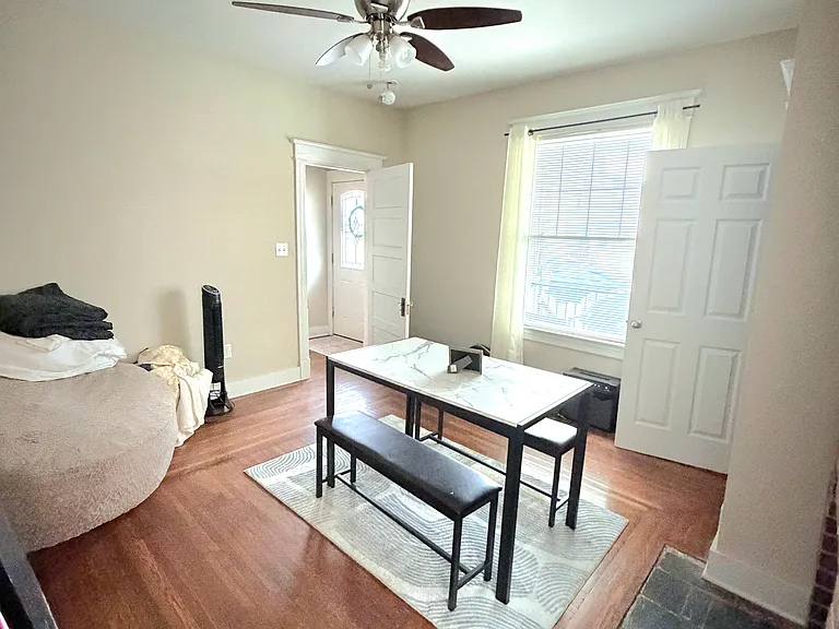205 Oak St #1 — Photo 9