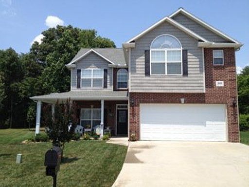 1st image of 1600 Silver Oaks Ln
