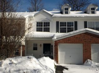 5 Maple Ln, Mount Arlington, NJ 07856