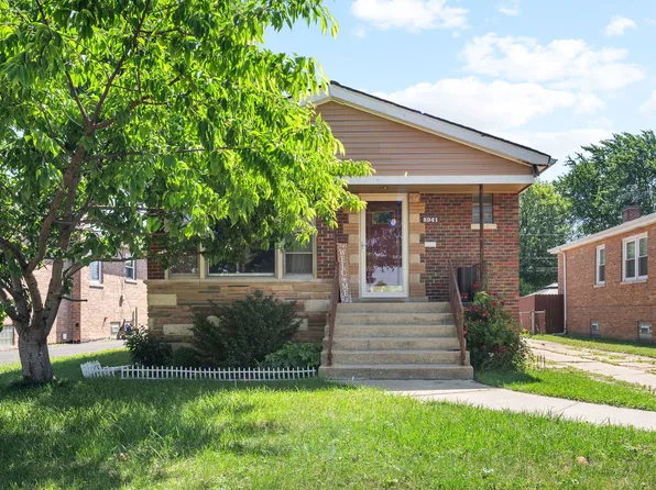 8941 S Albany Ave, Evergreen Park, IL 60805