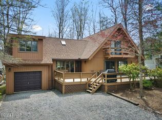 1157 Aquarius Dr, Lake Ariel, PA 18436