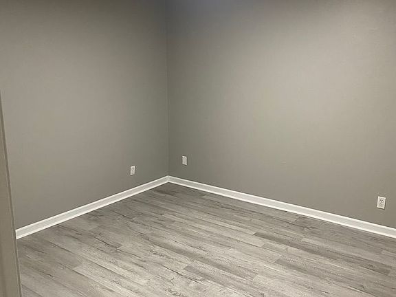 5th image of 1217 W Reservoir St #8