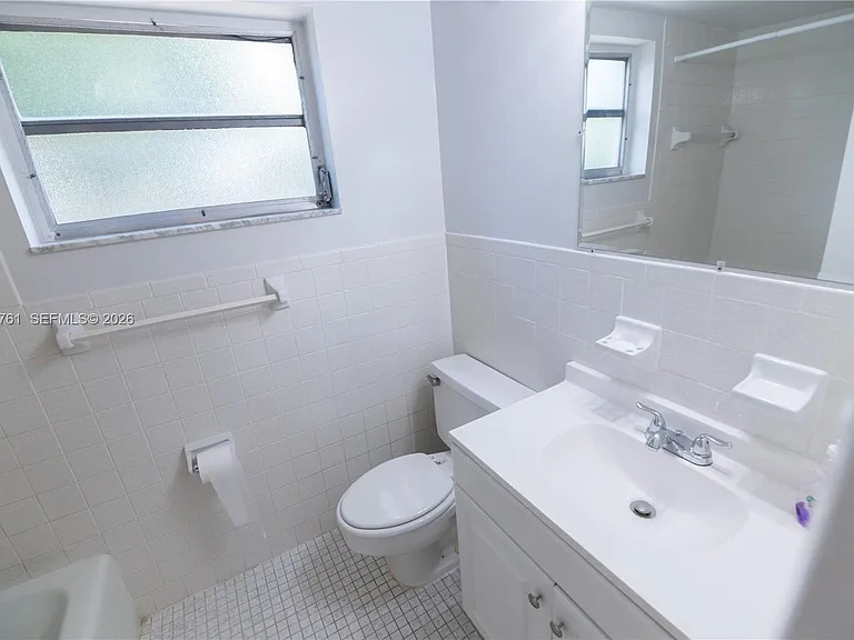 606 S C St #103 — Photo 7