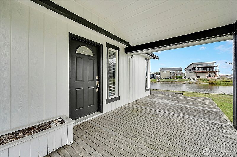 3rd image of 4418 Sucia Drive