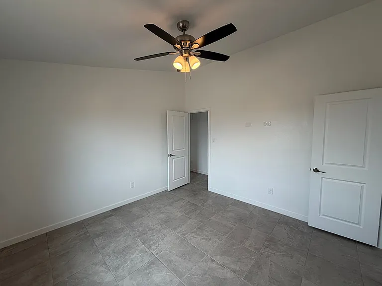 10643 E 46th Ln — Photo 18