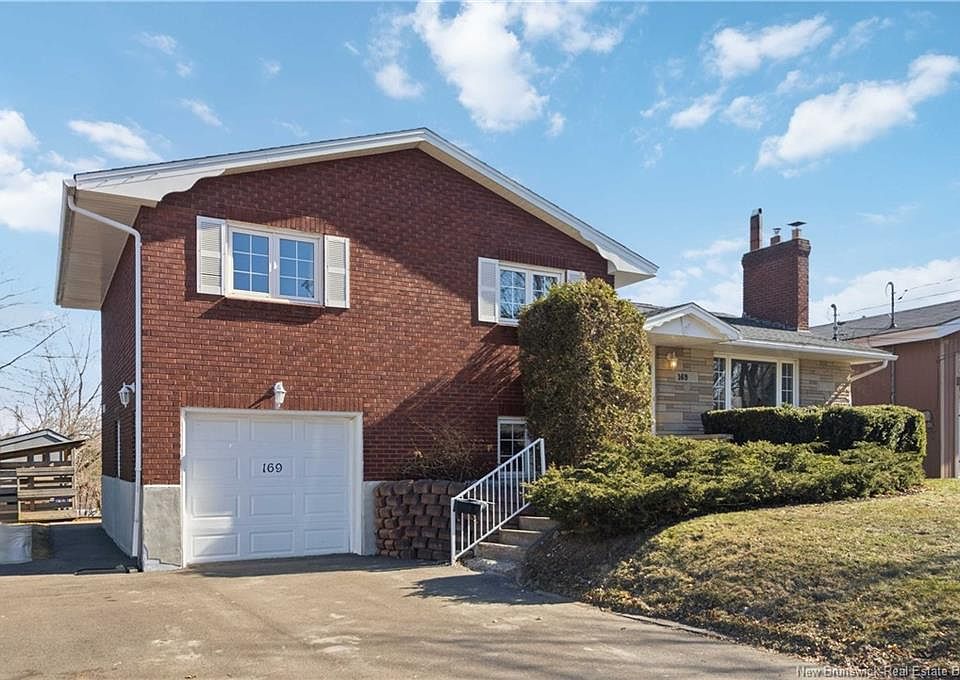1st image of 169 Hedgewood Dr