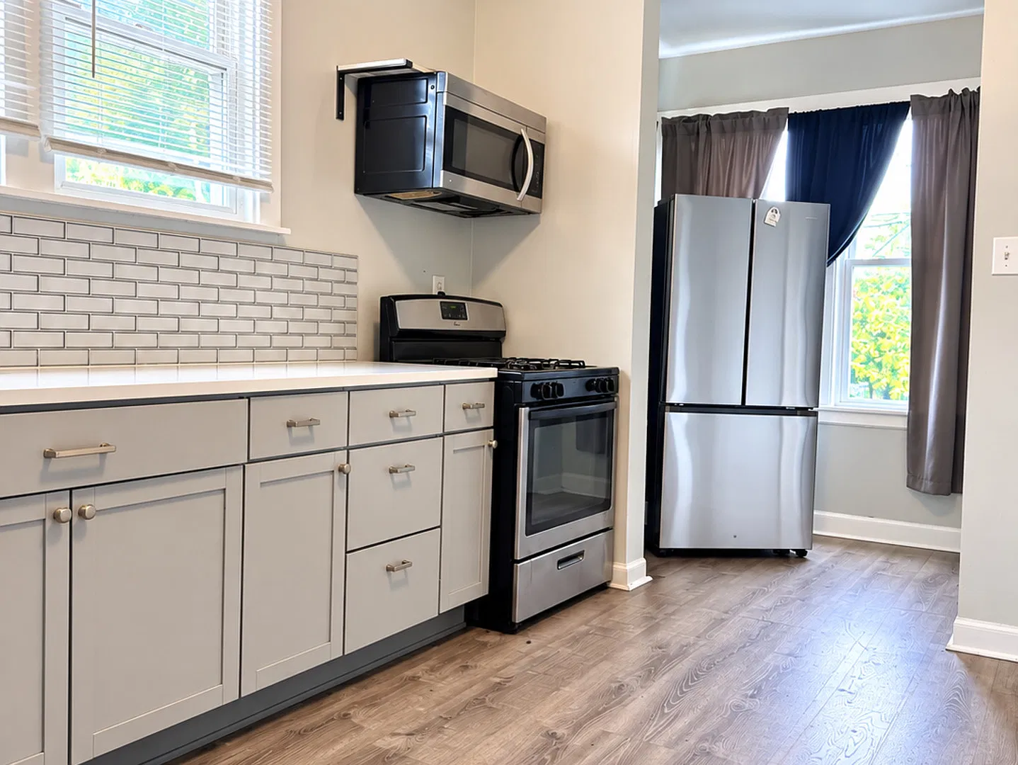 5 bed, 1200 sqft, $2,200 — Photo 4