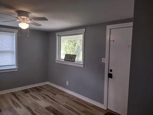 405 S Dudley St — Photo 3