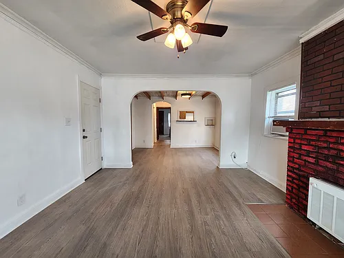 1102 Kanawha Blvd W Photo 1