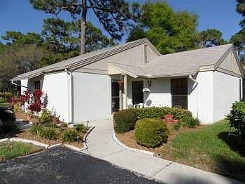 1st image of 39 Windrush Bay Dr