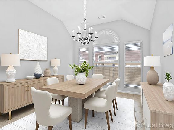 4th image of 2915 Sandleigh Dr