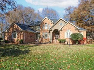245 Pinebrook Dr, Paducah, KY 42001