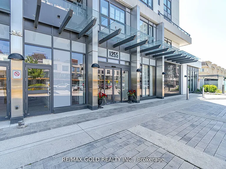 1255 Bayly St #LP03 — Photo 3