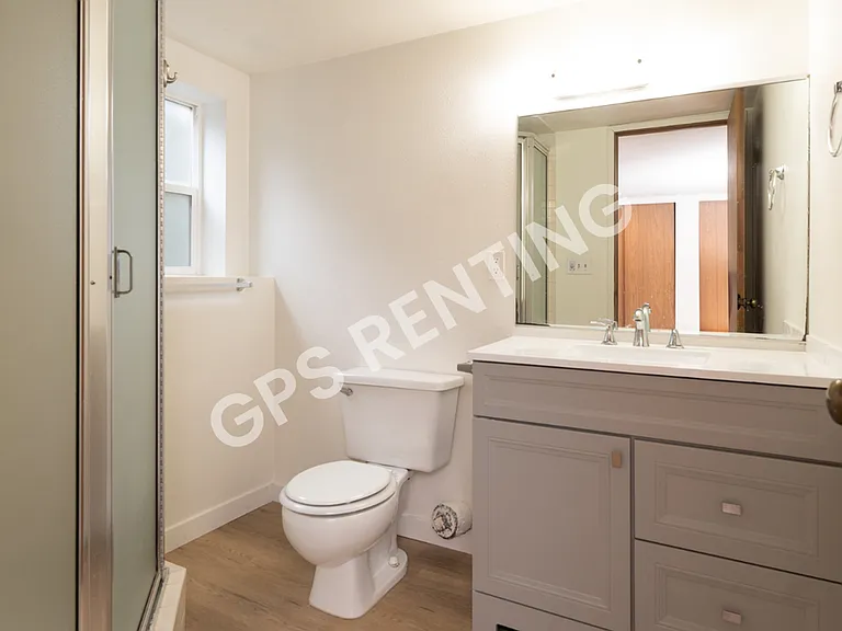 5302 9th Ave NE #2 — Photo 15