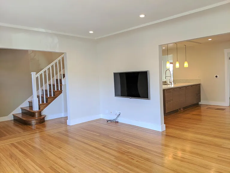 Wawona St — Photo 1