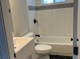 712 Rimmon St #1, Manchester, NH 03102