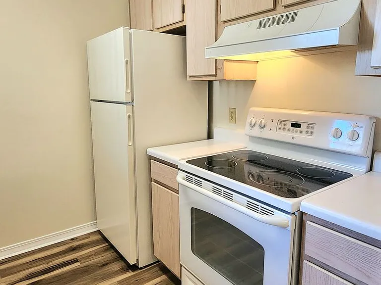 2360 SW Archer Rd #208 — Photo 6