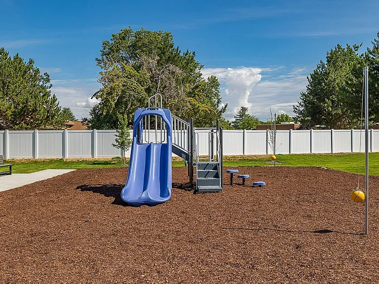 Latitude 40
