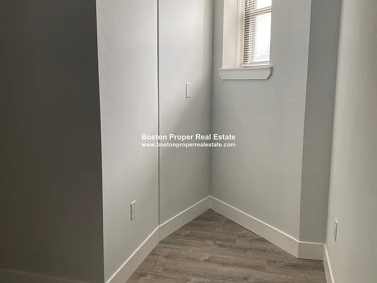 81 Park Dr #A — Photo 8