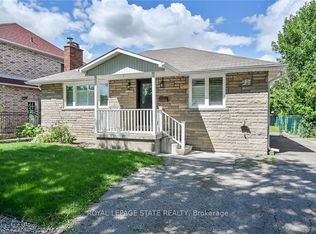 221 Gray Rd #B, Hamilton, ON L8E 1T9