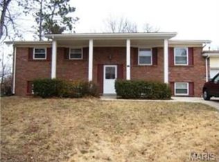 139 Pralle Ln, Saint Charles, MO 63303