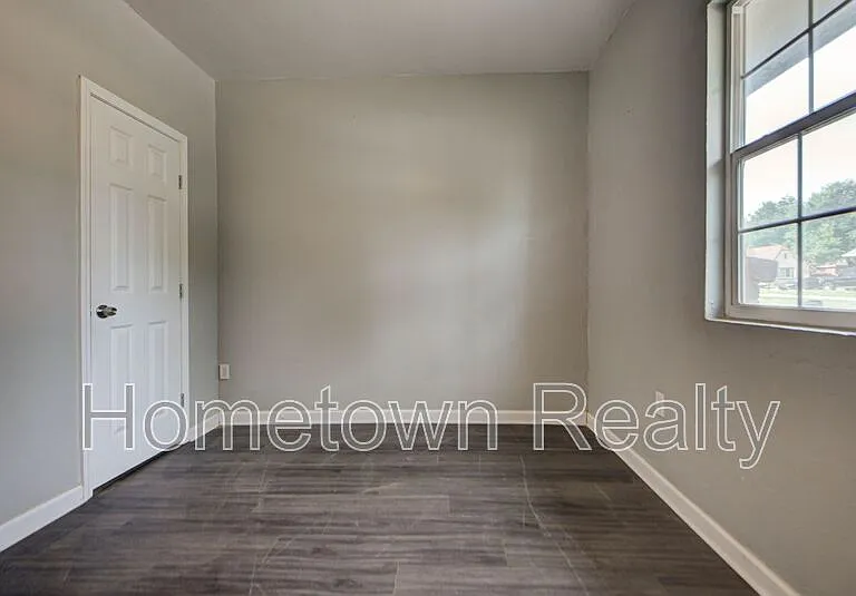 1801 E Madison St — Photo 19