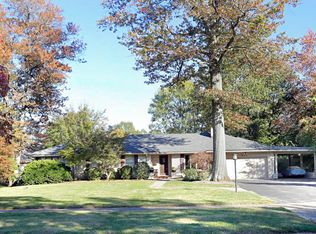 1301 E Cooper Dr, Lexington, KY 40502