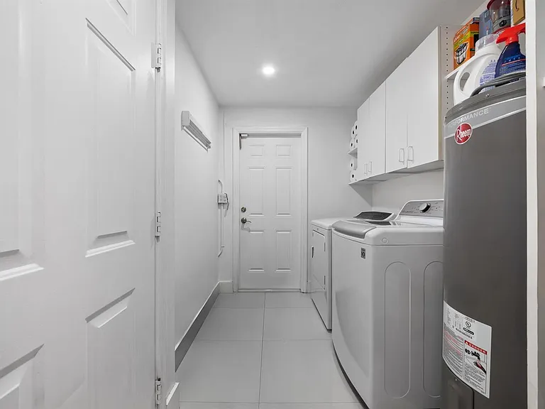 326 Seven Isles Dr — Photo 22