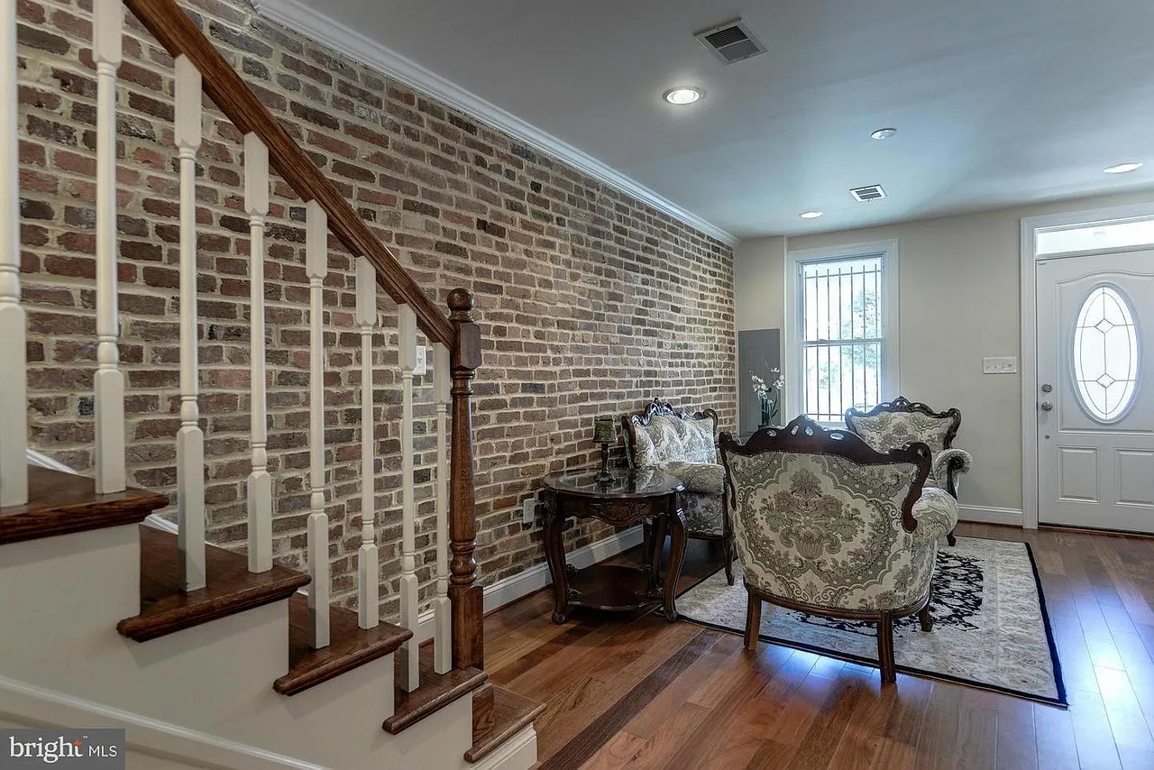3 bed, 1440 sqft, $3,850 — Photo 3
